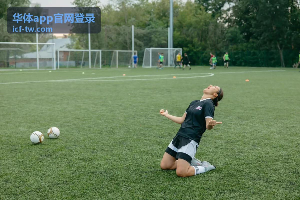 华体app官网登录后为家庭成员管理运动记录的场景